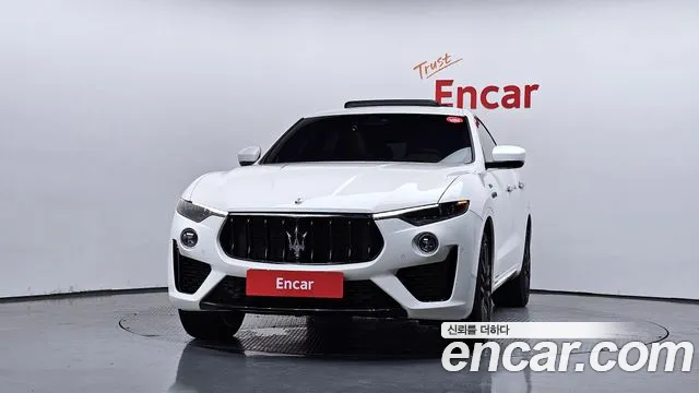 Maserati Levante 2022 thumb 6