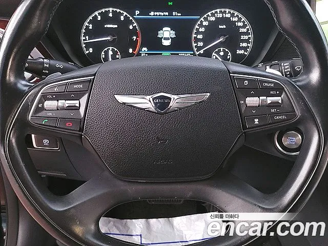 Genesis G90 2016 thumb 6
