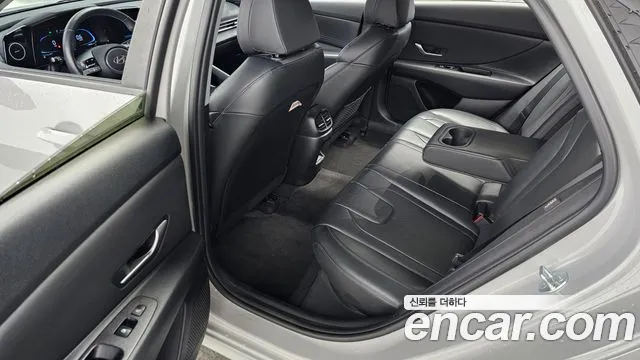 Hyundai Elantra 2024 thumb 11