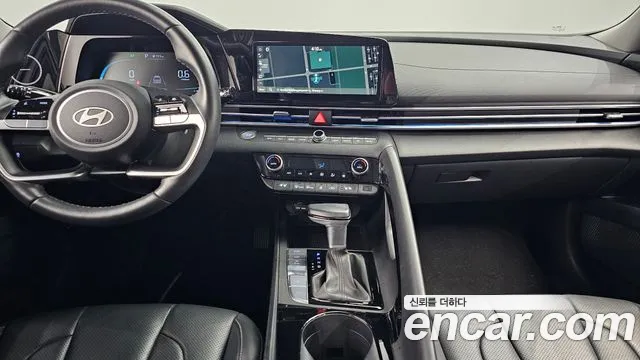 Hyundai Elantra 2024 thumb 5