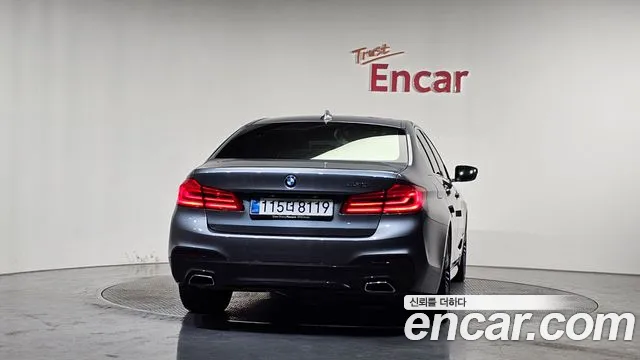 BMW 5 серии 2019 thumb 10