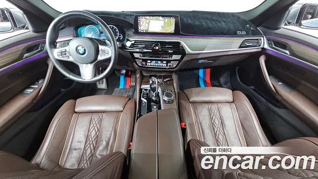 BMW 5 серии 2019 thumb 3