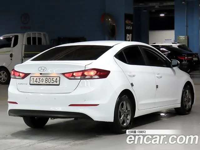 Hyundai Avante 2016 thumb 3