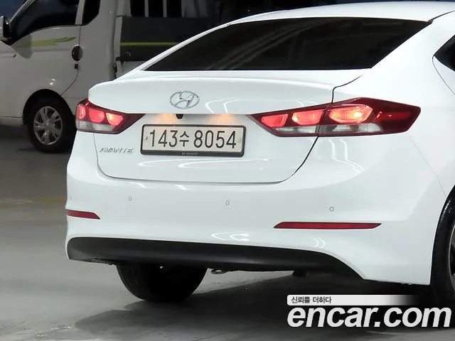 Hyundai Avante 2016 thumb 5
