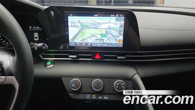 Hyundai Elantra 2022 thumb 7
