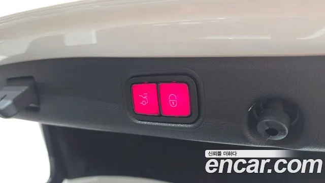 Mercedes-Benz E-Class 2021 thumb 8