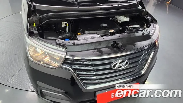 Hyundai Staria 2019 thumb 9