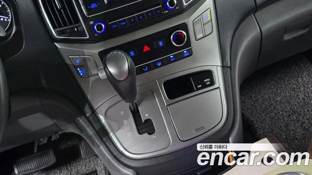 Hyundai Staria 2019 thumb 8