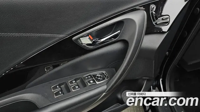 Hyundai Grandeur 2011 thumb 3