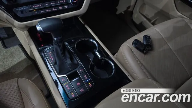 Kia Carnival 2019 thumb 5