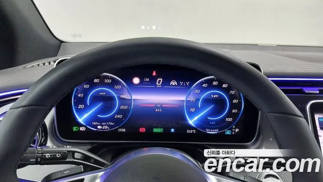 Mercedes-Benz EQE SUV 2025 thumb 2