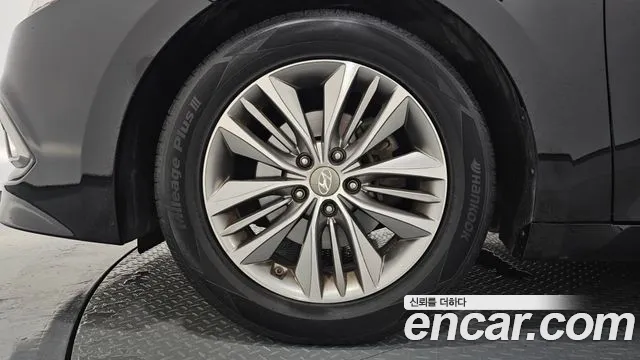 Hyundai Grandeur 2016 thumb 9