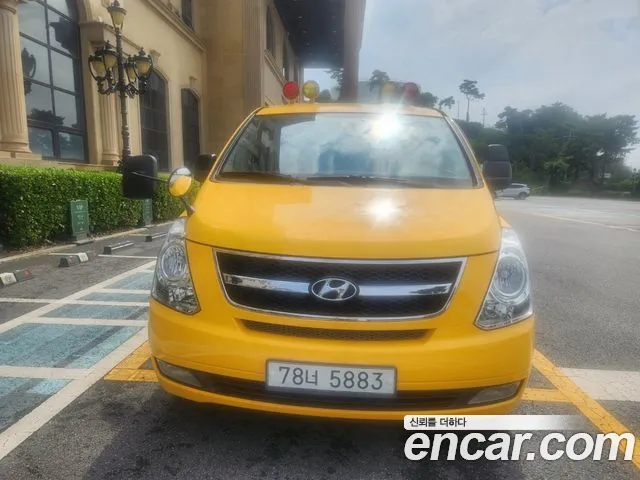 Hyundai Staria 2015 thumb 7