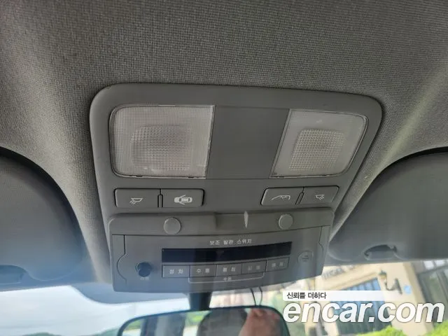 Hyundai Staria 2015 thumb 9