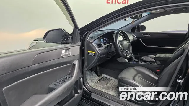 Hyundai LF 2016 thumb 8
