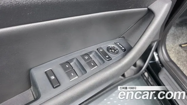 Hyundai LF 2016 thumb 10