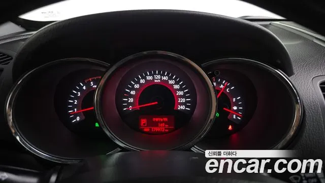 Kia Sorento 2011 thumb 11