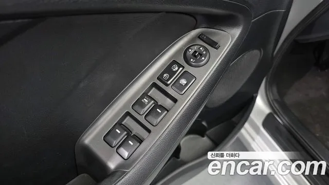 Kia K3 2014 thumb 5