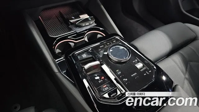 BMW 5 серии 2025 thumb 5