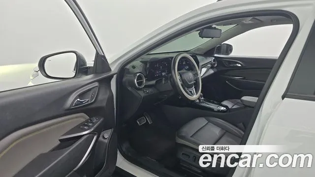 Chevrolet Tracker 2023 thumb 4