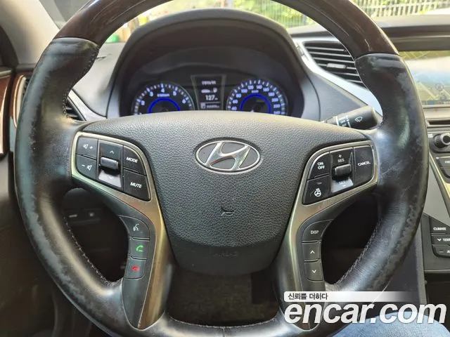 Hyundai Grandeur 2013 thumb 12