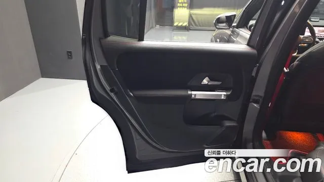 Mercedes-Benz GLB 2021 thumb 9