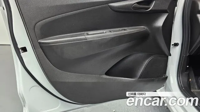 Chevrolet Spark 2019 thumb 2
