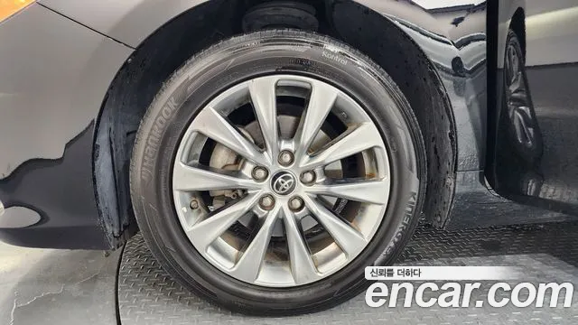 Toyota Camry 2015 thumb 5