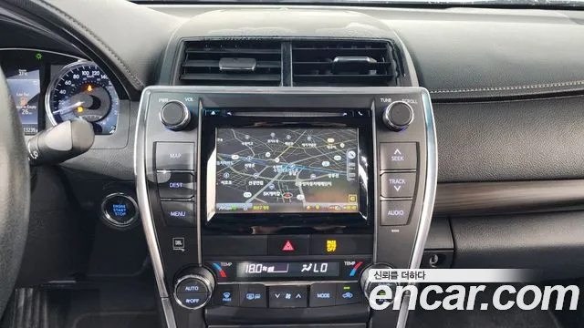 Toyota Camry 2015 thumb 4