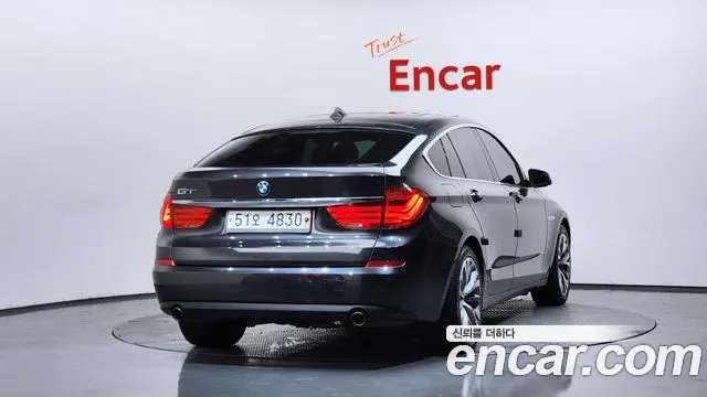 BMW 5 серии Gran Turismo 2011 thumb 7