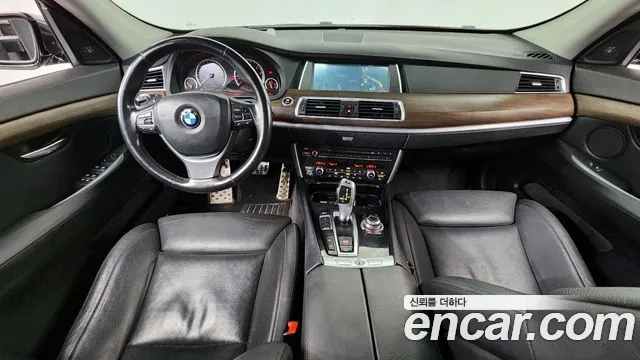 BMW 5 серии Gran Turismo 2011 thumb 8