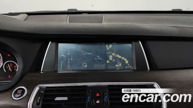 BMW 5 серии Gran Turismo 2011 thumb 5