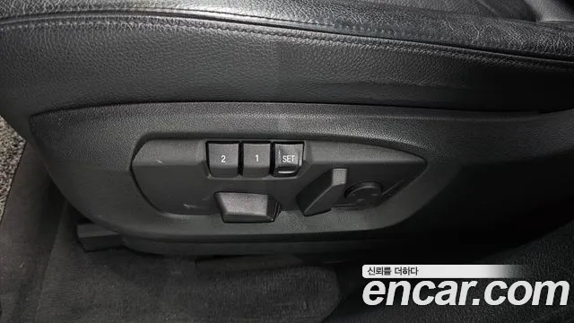 BMW X6 2016 thumb 12