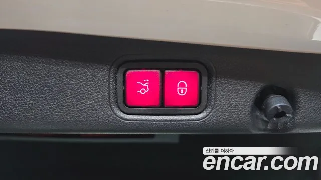 Mercedes-Benz E-Class 2020 thumb 6