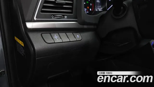 Hyundai AD 2016 thumb 12