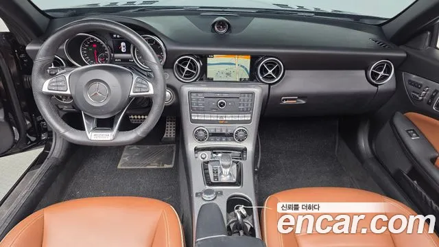 Mercedes-Benz SLC-Класс 2017 thumb 10