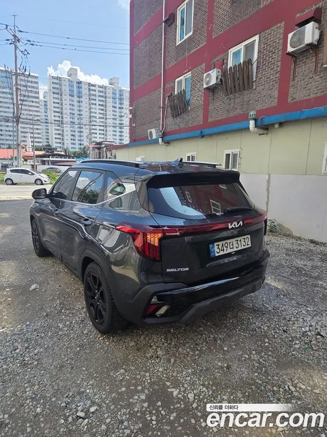 Kia Seltos 2023 thumb 7