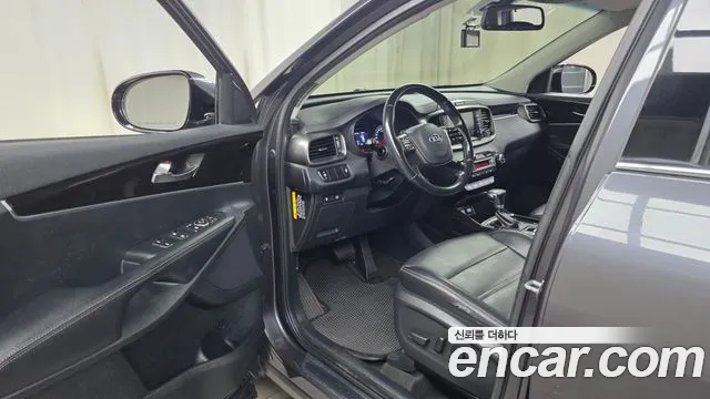 Kia Sorento 2018 thumb 4