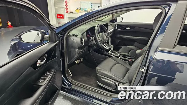 Kia K3 2023 thumb 4