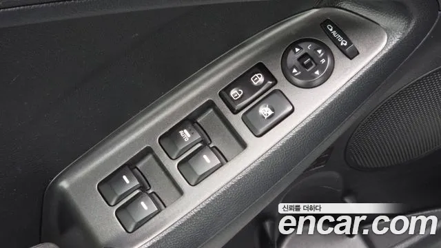 Kia K3 2013 thumb 7