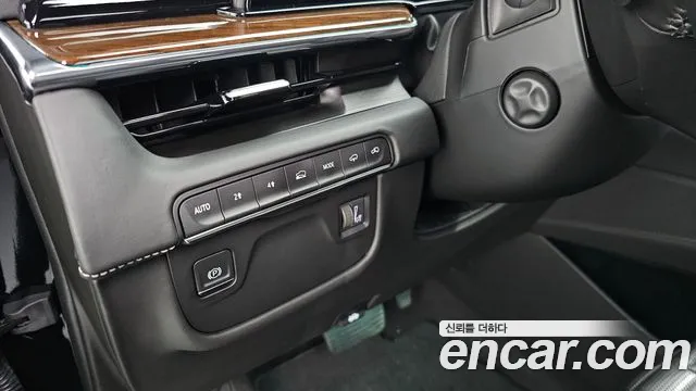 Cadillac Escalade 2023 thumb 3
