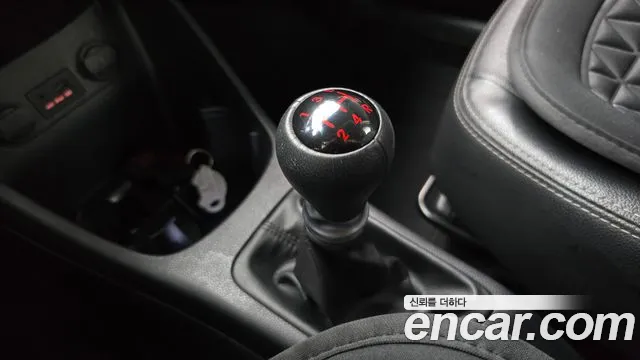 Kia Morning 2014 thumb 3