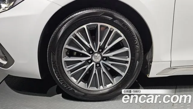 Hyundai Grandeur 2017 thumb 8