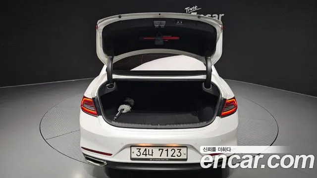 Hyundai Grandeur 2017 thumb 10