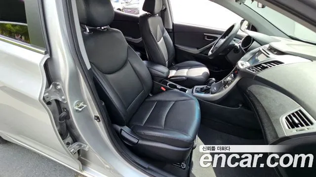Hyundai Elantra 2014 thumb 4