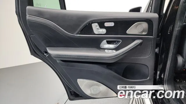 Mercedes-Benz GLS 2023 thumb 3