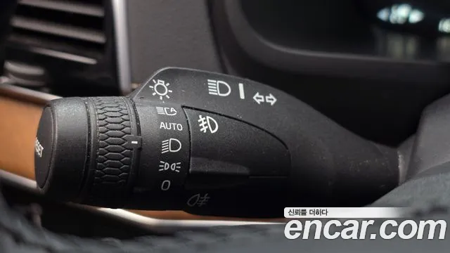 Volvo XC90 2019 thumb 11