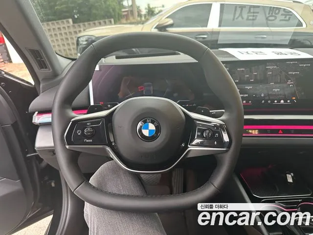 BMW 5 серии 2025 thumb 7