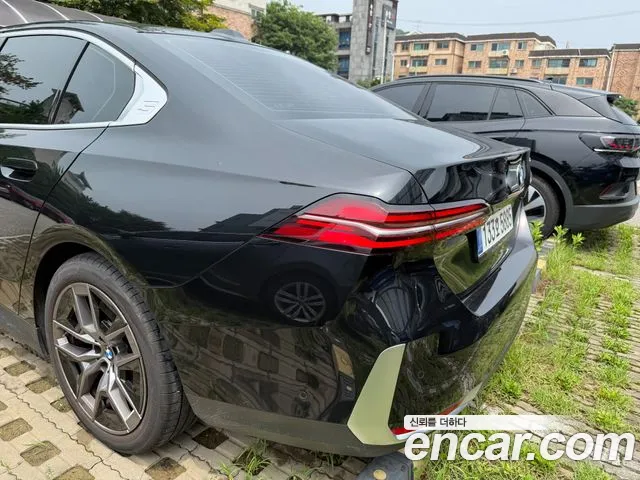 BMW 5 серии 2025 thumb 9