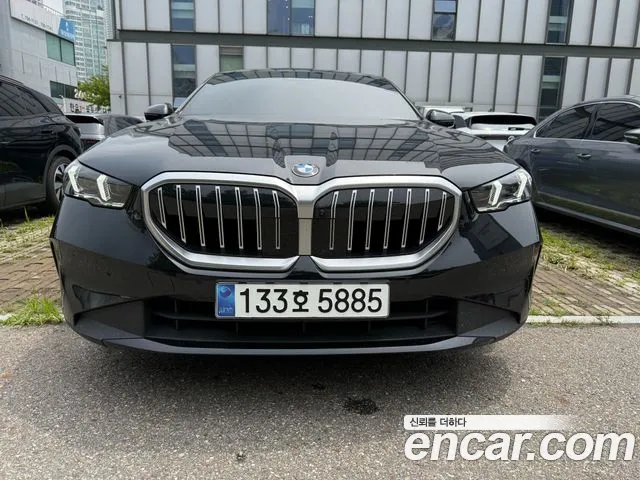 BMW 5 серии 2025 thumb 12